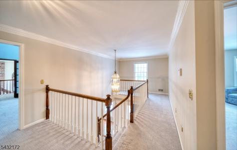 40 Rustic Trail Raritan NJ 08822