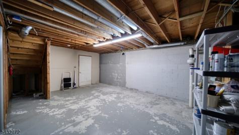 40 Rustic Trail Raritan NJ 08822