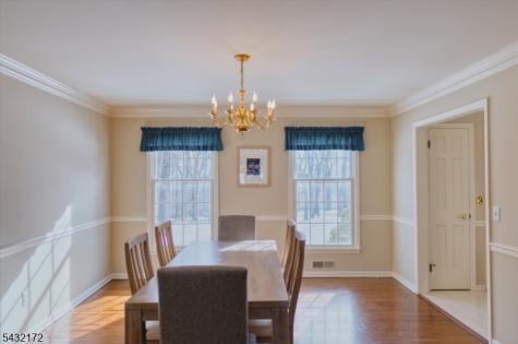 40 Rustic Trail Raritan NJ 08822