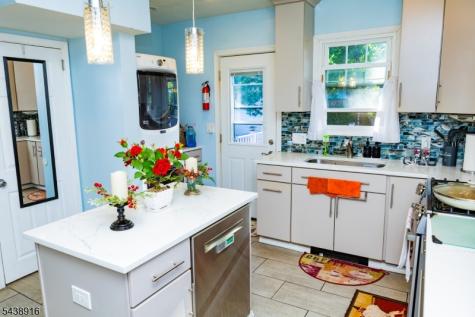 848 Cross Avenue Elizabeth NJ 07208