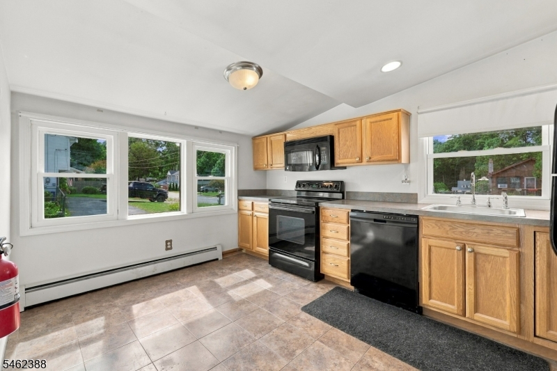 33 Schwarz Boulevard Jefferson NJ 07849