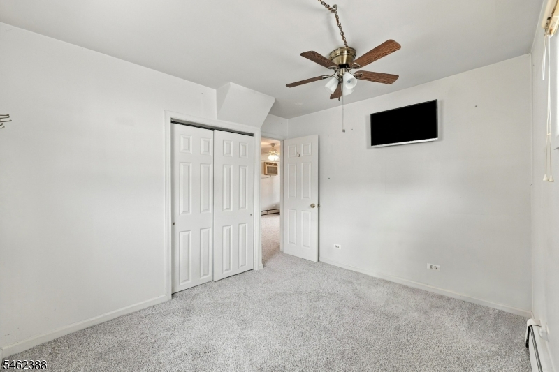 33 Schwarz Boulevard Jefferson NJ 07849