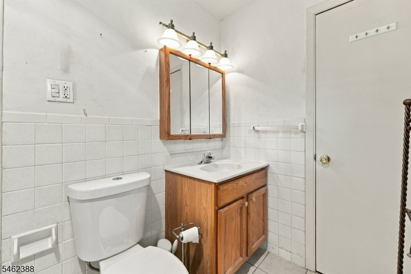 33 Schwarz Boulevard Jefferson NJ 07849
