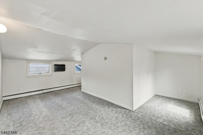 33 Schwarz Boulevard Jefferson NJ 07849