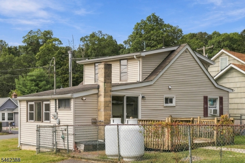 33 Schwarz Boulevard Jefferson NJ 07849