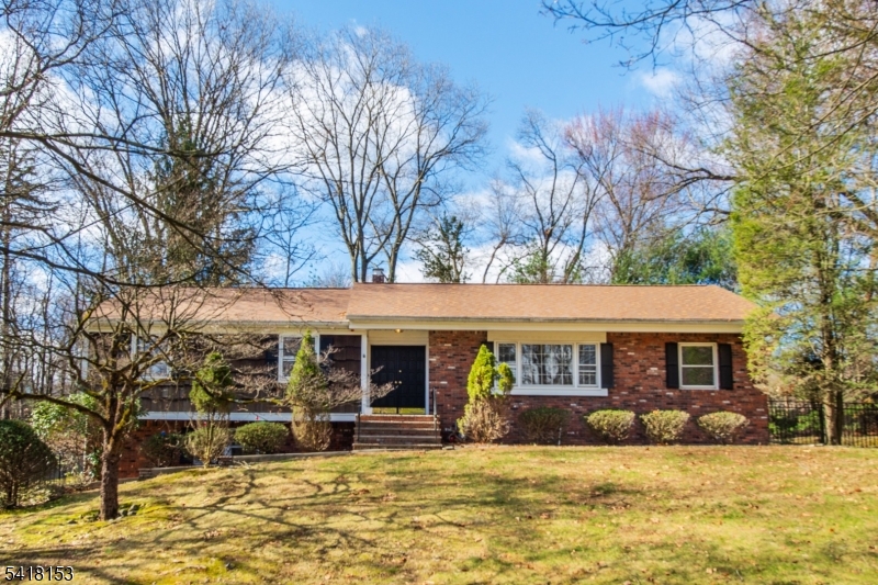 232 Hidden Glen Court Franklin Lakes NJ 07417
