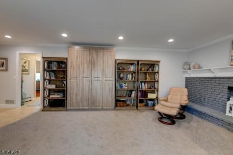 31 W End Avenue Pequannock NJ 07444