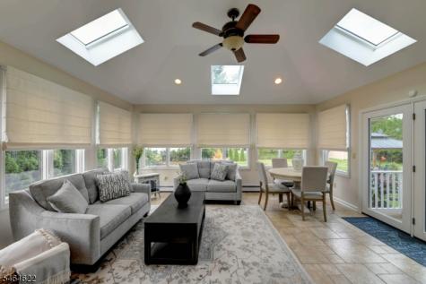 31 W End Avenue Pequannock NJ 07444
