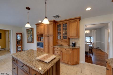 31 W End Avenue Pequannock NJ 07444