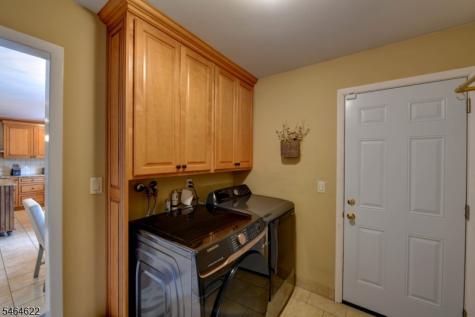 31 W End Avenue Pequannock NJ 07444