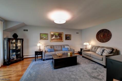 31 W End Avenue Pequannock NJ 07444