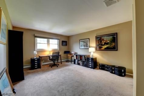31 W End Avenue Pequannock NJ 07444
