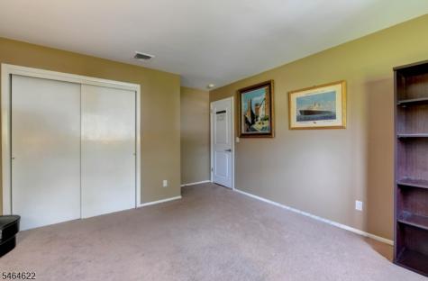 31 W End Avenue Pequannock NJ 07444