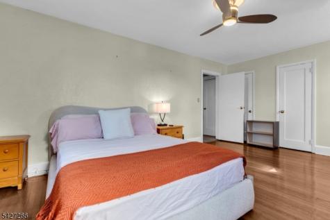 87 Keer Avenue Newark NJ 07112