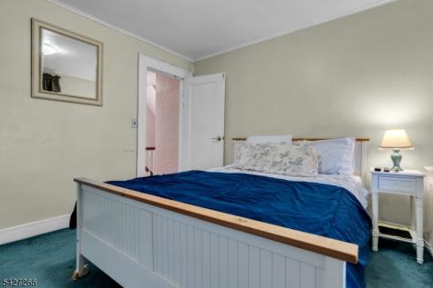 87 Keer Avenue Newark NJ 07112