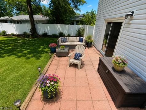 11 Coral Court Woodbridge NJ 07067
