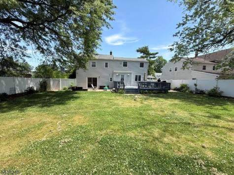 11 Coral Court Woodbridge NJ 07067