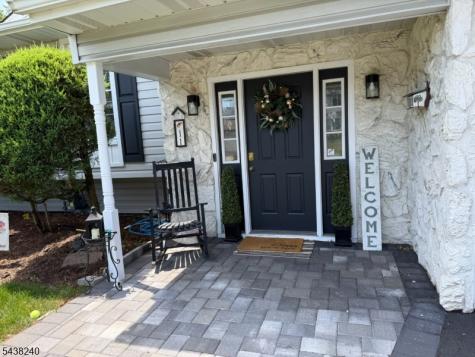 11 Coral Court Woodbridge NJ 07067