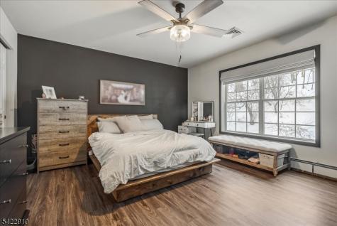 9 River View Drive Hardwick NJ 07825