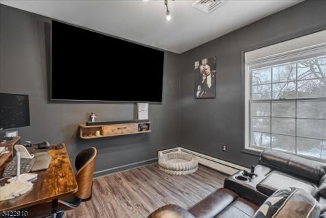 9 River View Drive Hardwick NJ 07825