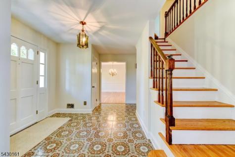 445 Brookview Court Branchburg NJ 08876