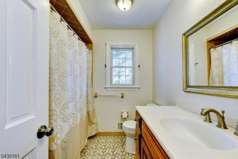 445 Brookview Court Branchburg NJ 08876