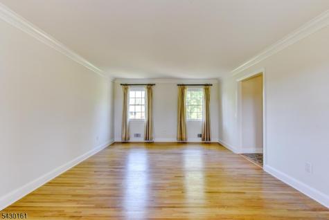 445 Brookview Court Branchburg NJ 08876