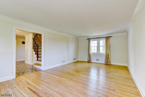 445 Brookview Court Branchburg NJ 08876