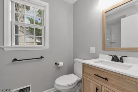 424 Colonial Avenue Westfield NJ 07090