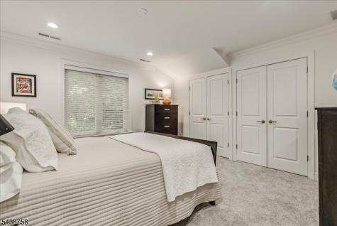 19 Erskine Drive Morristown NJ 07960