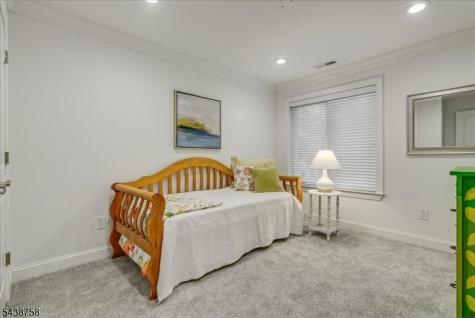 19 Erskine Drive Morristown NJ 07960