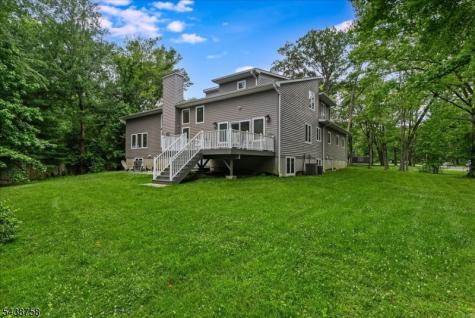 19 Erskine Drive Morristown NJ 07960