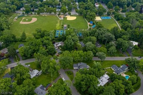19 Erskine Drive Morristown NJ 07960