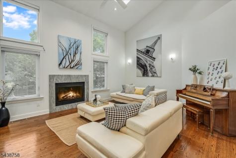 19 Erskine Drive Morristown NJ 07960
