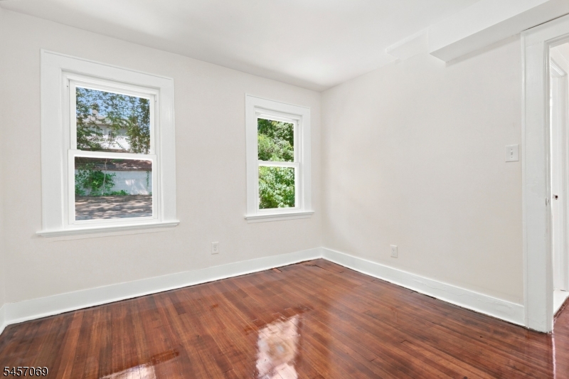 299 Smith Street Newark NJ 07106