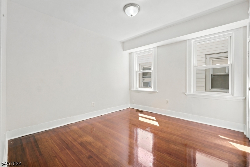 299 Smith Street Newark NJ 07106