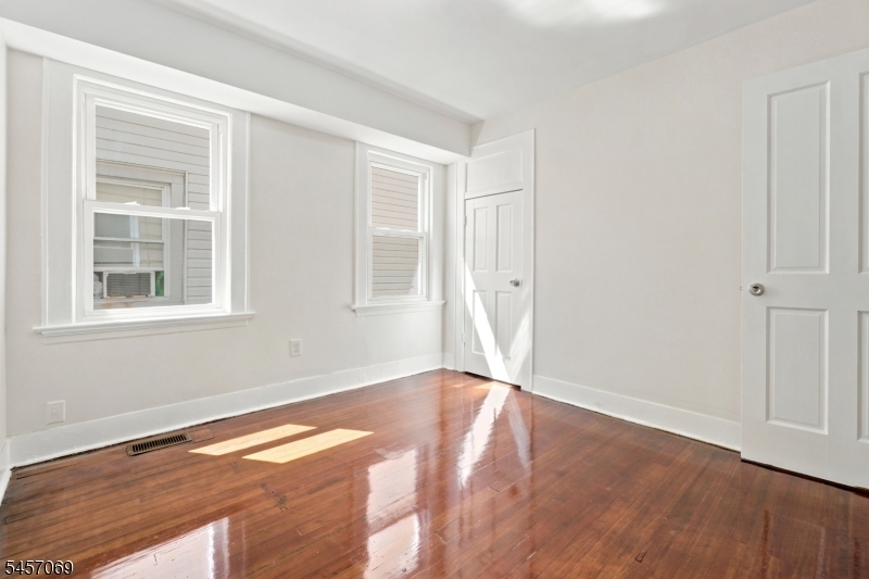 299 Smith Street Newark NJ 07106