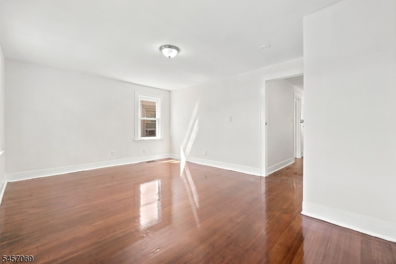 299 Smith Street Newark NJ 07106