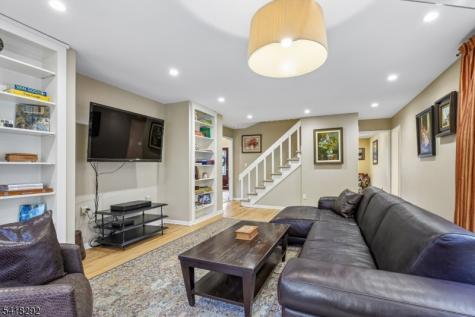 80 Shawnee Path Long Hill NJ 07946