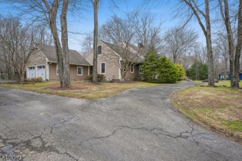 80 Shawnee Path Long Hill NJ 07946