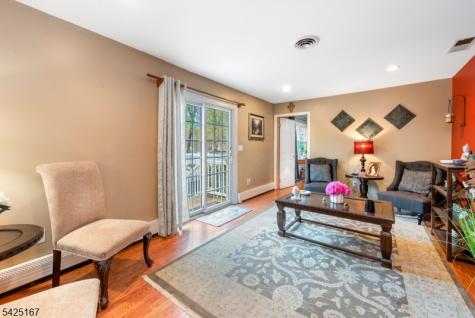 6 Beechnut Drive Washington NJ 07853