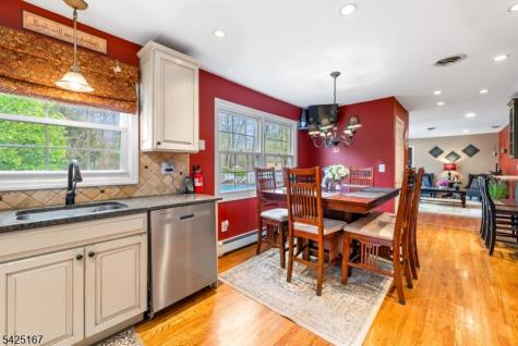 6 Beechnut Drive Washington NJ 07853