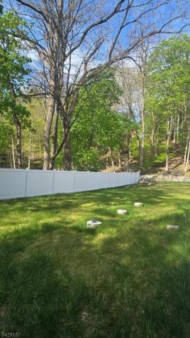 2 Ashley Court Butler NJ 07405