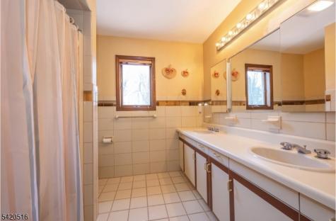 5 Oxbow Lane Hardyston NJ 07416