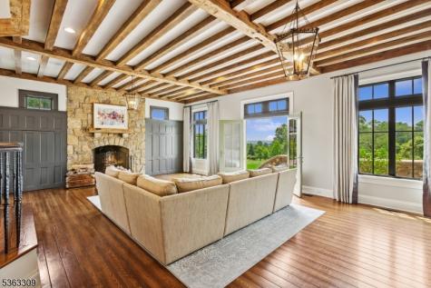 66 Charles Road Bernardsville NJ 07924