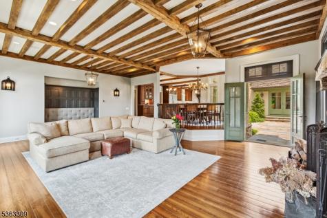66 Charles Road Bernardsville NJ 07924