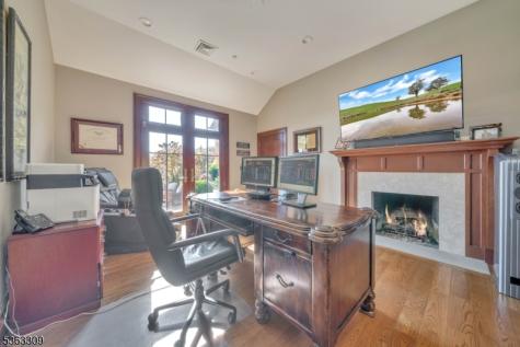 66 Charles Road Bernardsville NJ 07924