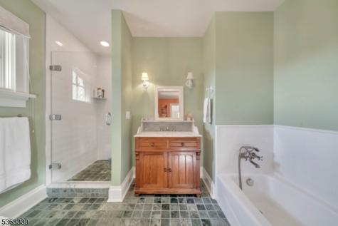 66 Charles Road Bernardsville NJ 07924