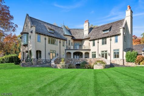 66 Charles Road Bernardsville NJ 07924