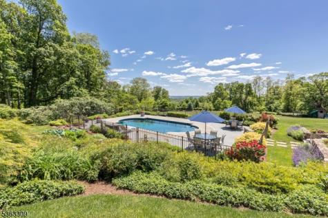 66 Charles Road Bernardsville NJ 07924